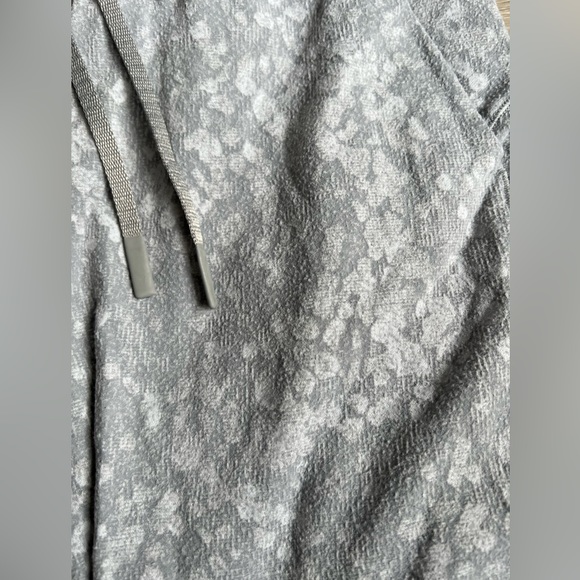 Lululemon Ready to Rulu Jogger - Picture 3 of 4